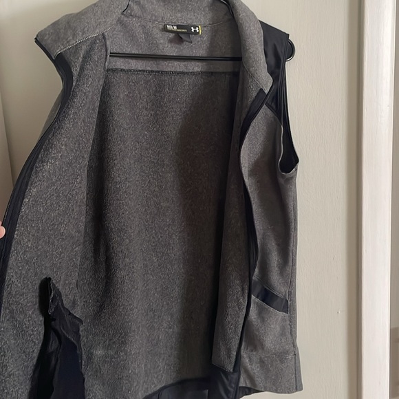 Under Armour vest - Picture 5 of 5